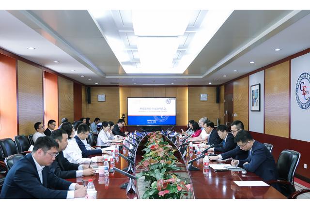 中电联成功举办世界能源转型议题座谈会